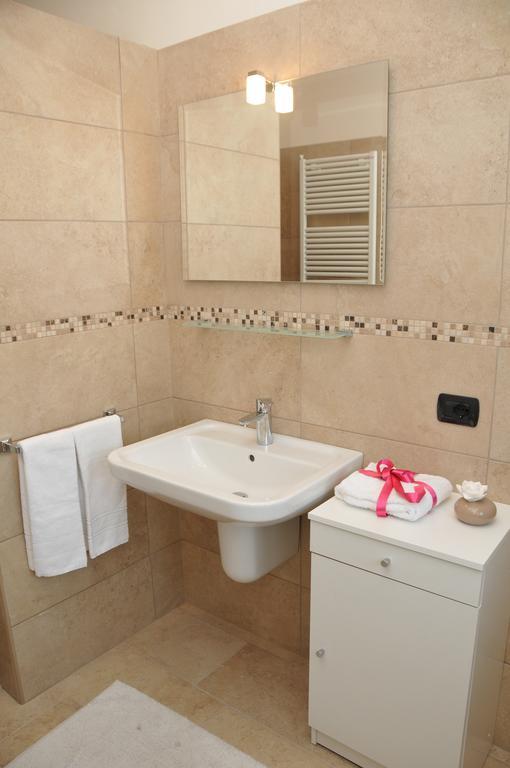 Appartement Salvi à Peschiera del Garda Chambre photo